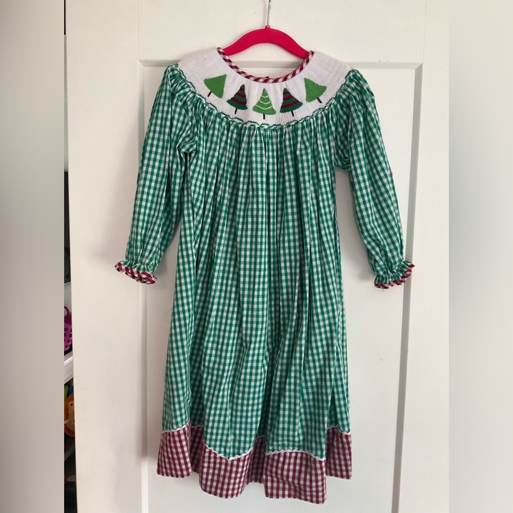 EUC Smocked Southern size 4T smocked gingham Christmas dress
